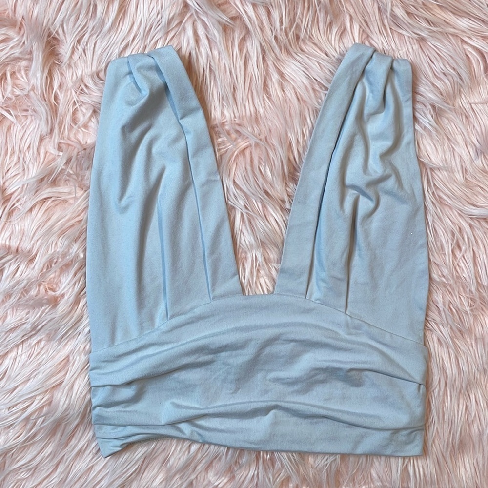 CBR Woman’s Sexy‎ Low Cut Cropped Tank Size Small